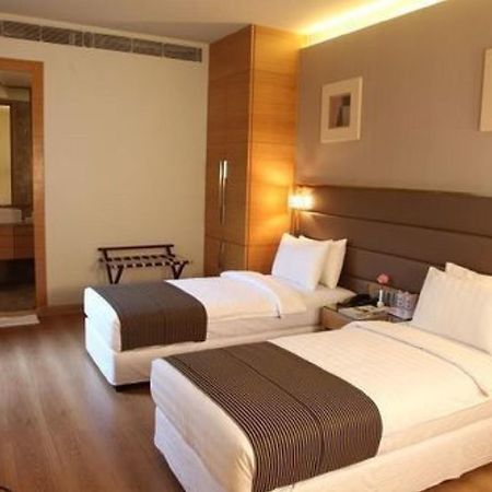 Middleton Inn Calcutta Extérieur photo