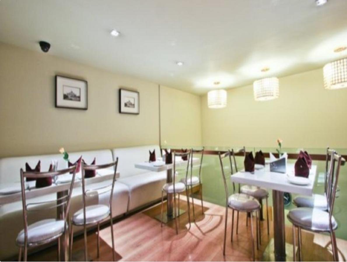 Middleton Inn Calcutta Extérieur photo