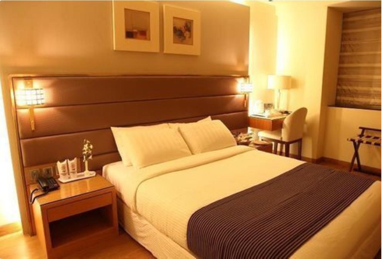 Middleton Inn Calcutta Extérieur photo